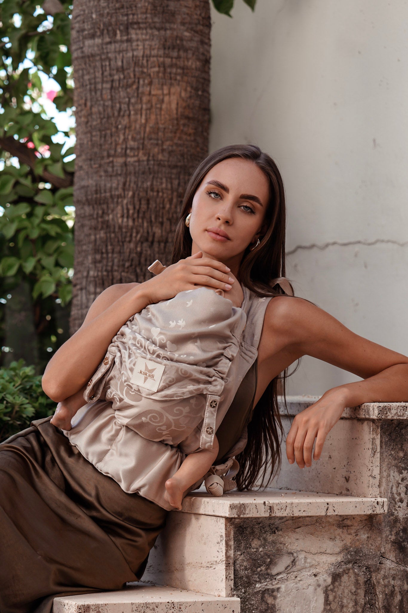 Portabebé Flip X Eleni en el país de las maravillas KOKADI